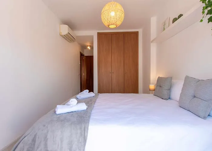 Moderno Y Centrico En Plaza De Espana * ネルハ