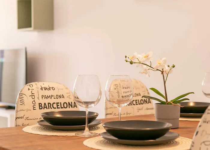 Moderno Y Centrico En Plaza De Espana Apartment